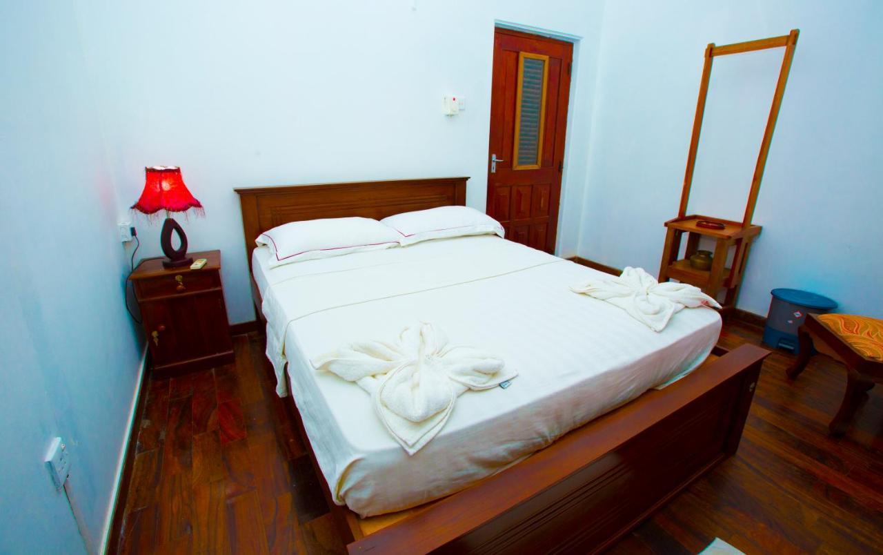 Rockwood Villa Канди Экстерьер фото