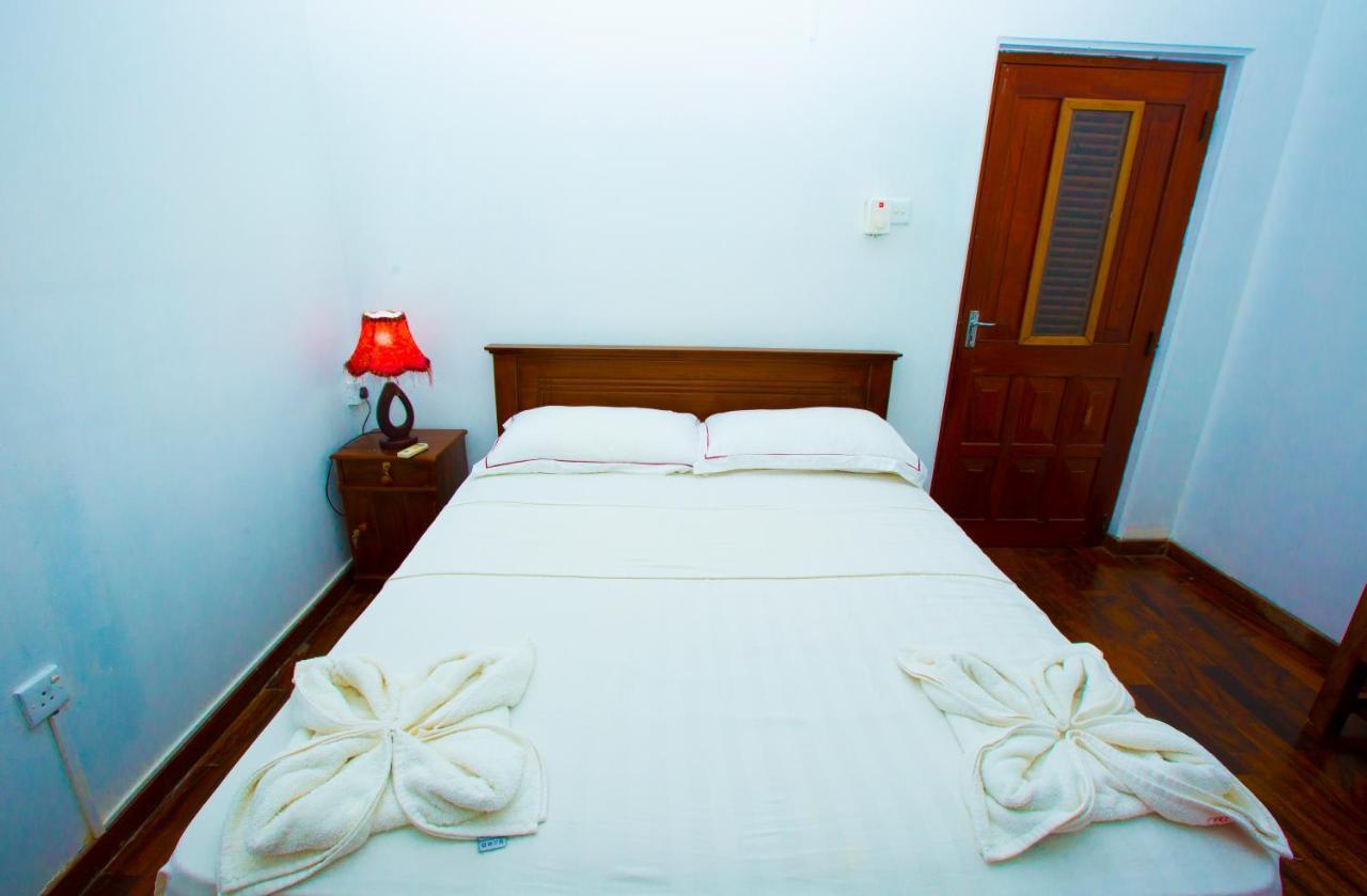 Rockwood Villa Канди Экстерьер фото