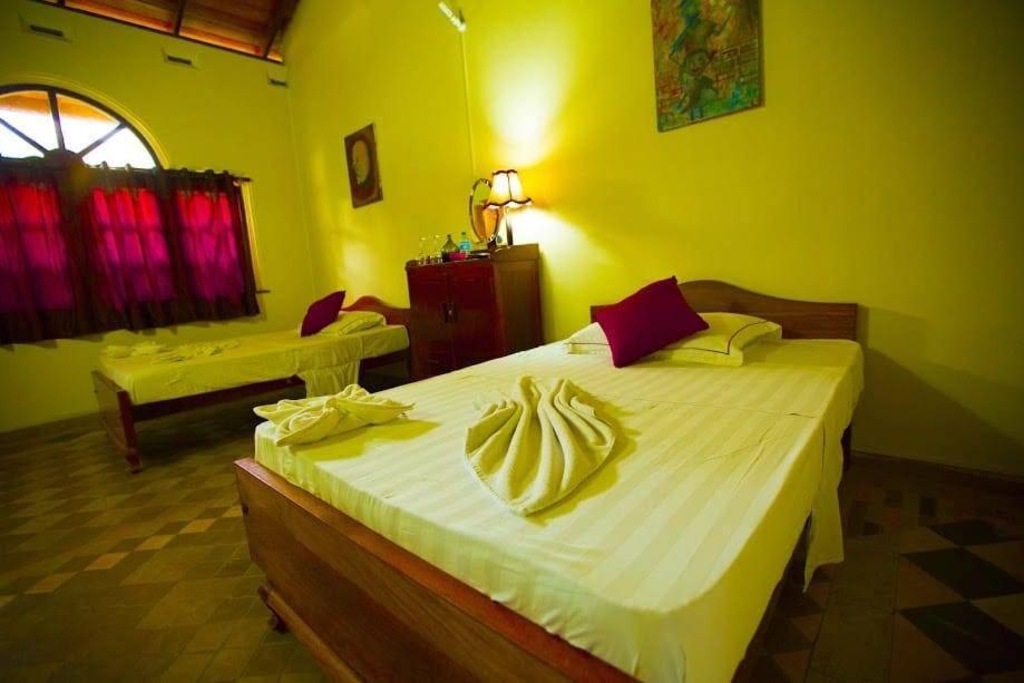 Rockwood Villa Канди Экстерьер фото